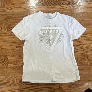 Guess t shirt size m men good condition